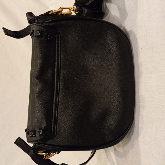 Saddle Purse - Picture 4 of 11